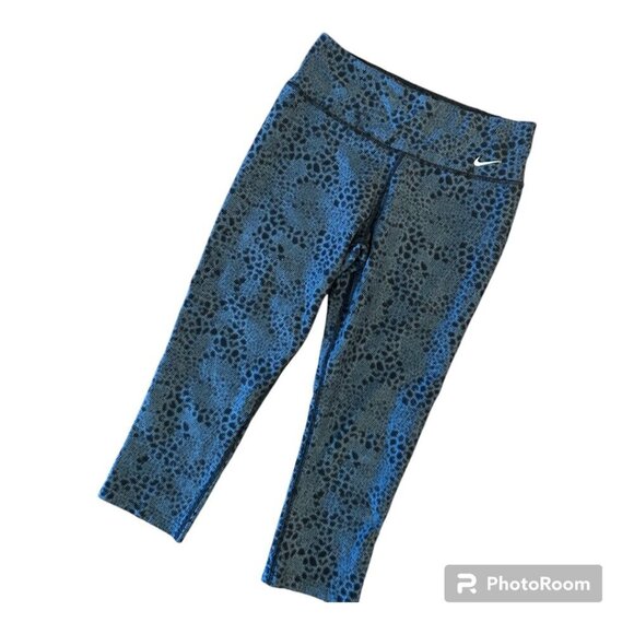NIKE Dri-Fit Legend Leggings Workout Activewear Pants Crop Leggings Size Small - Picture 1 of 10